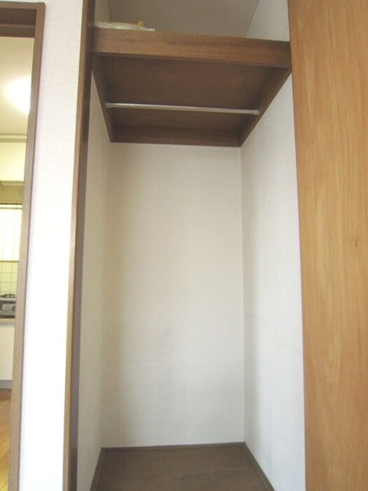 物件内観写真11　(収納)
