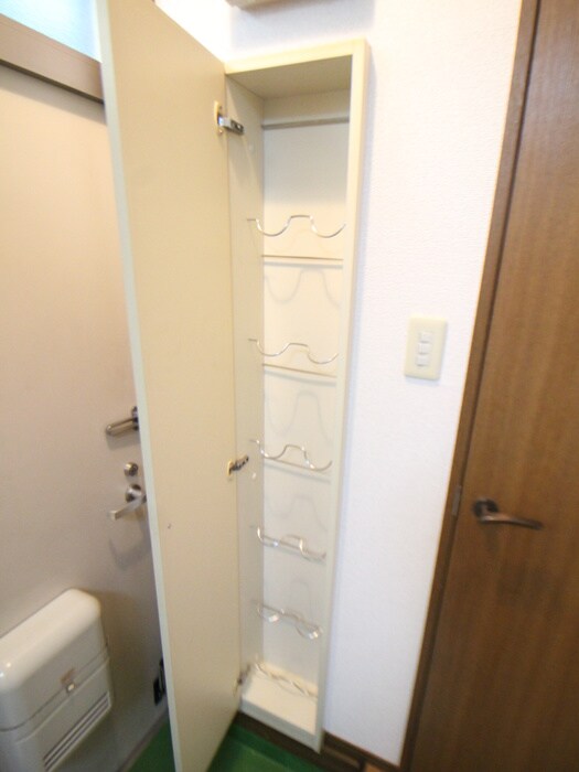 物件内観写真15　(靴箱)
