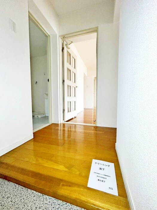 物件内観写真14　(廊下)