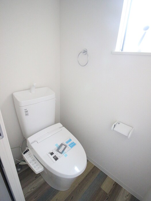 物件内観写真14　(トイレ)