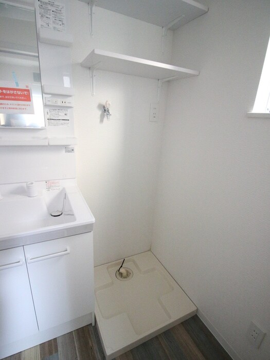 物件内観写真22　(洗濯機置場)