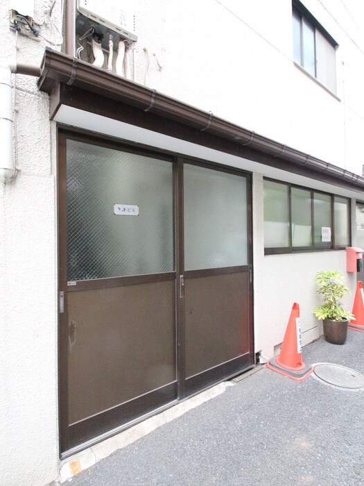 北品川ＹＫビルのエントランス部分