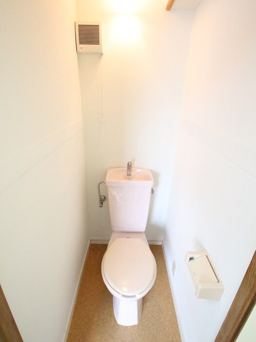 物件内観写真9　(トイレ)