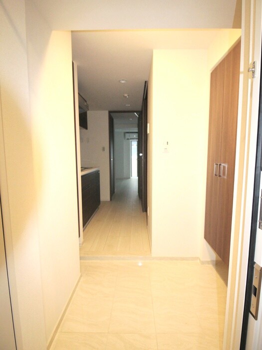 物件内観写真7　(玄関)