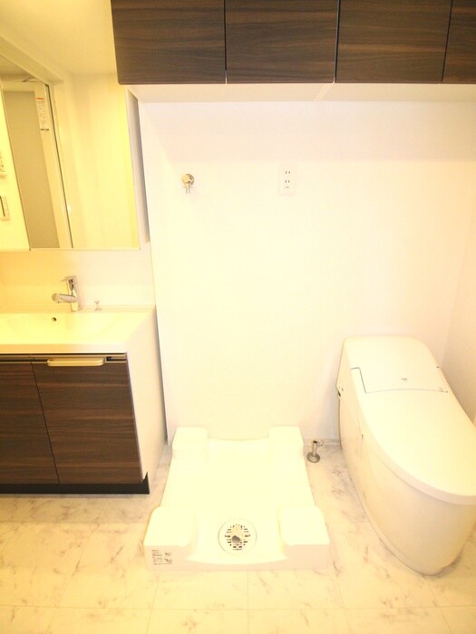 物件内観写真12　(洗濯機置場)