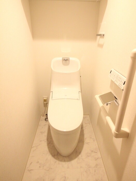 物件内観写真12　(トイレ)