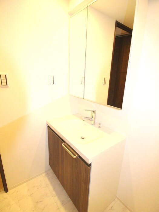 物件内観写真13　(洗面)