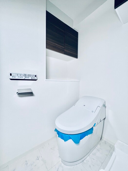 物件内観写真14　(トイレ)