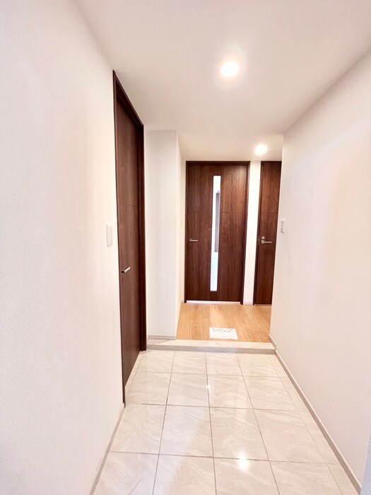 物件内観写真18　(廊下)