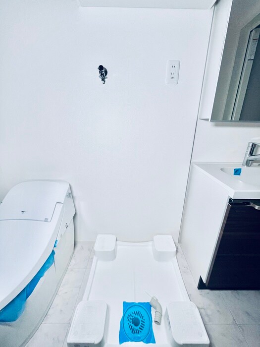 物件内観写真21　(洗濯機置場)