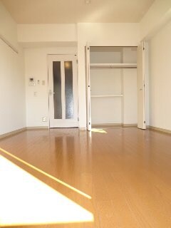 物件内観写真4　(居室)