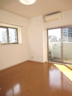 物件内観写真5　(居室)