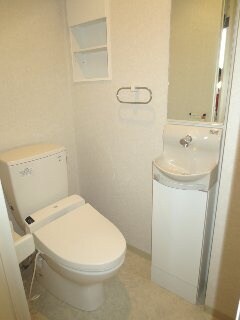 物件内観写真9　(トイレ)