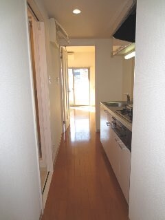 物件内観写真11　(廊下)