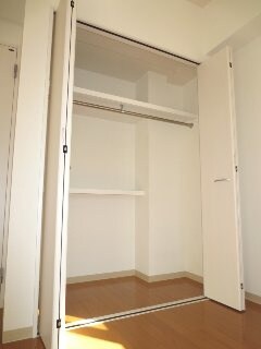 物件内観写真12　(収納)