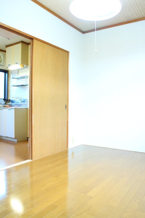 物件内観写真8　(居室)