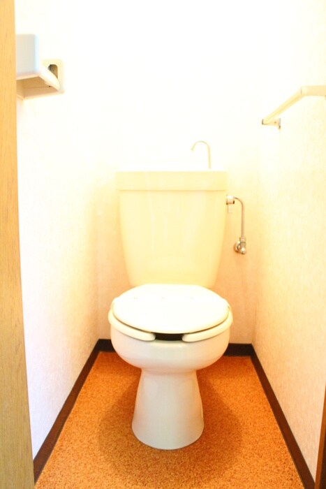 物件内観写真14　(トイレ)