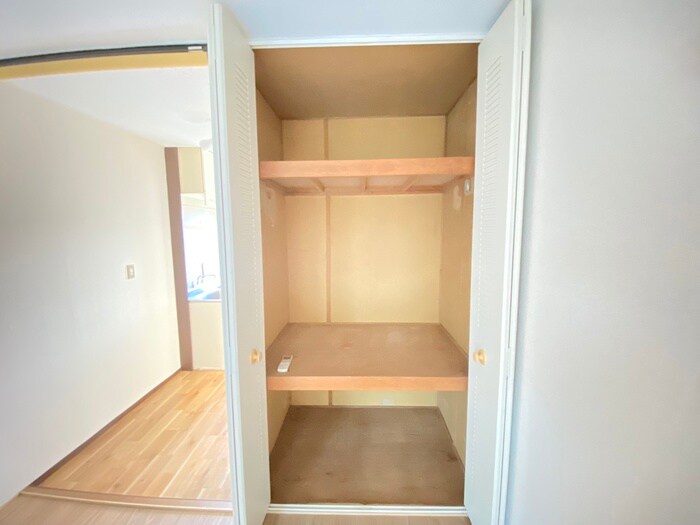 物件内観写真11　(収納)