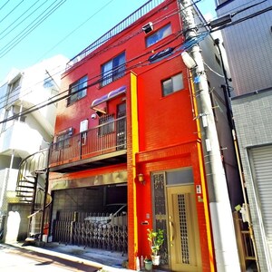 春山マンション外観写真