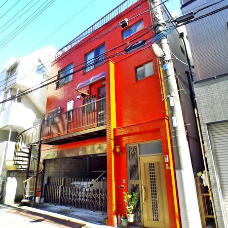 春山マンション外観写真