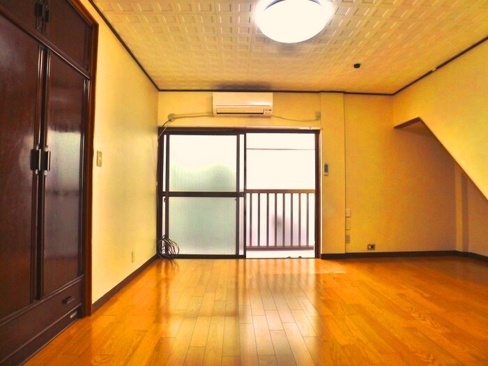 物件内観写真10　(居室)