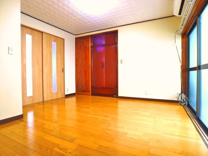 物件内観写真19　(居室)