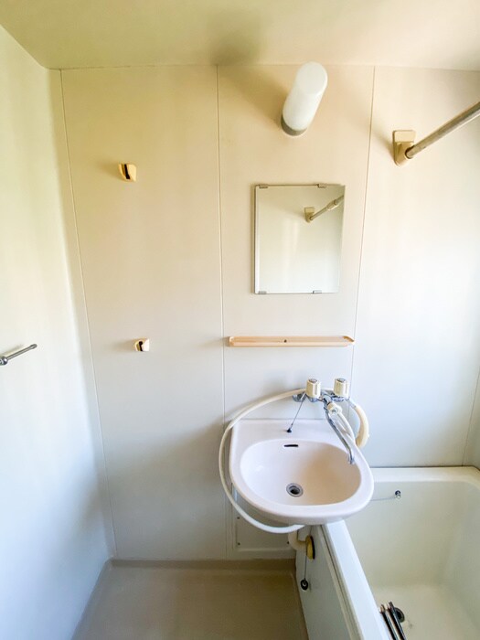 物件内観写真12　(洗面)