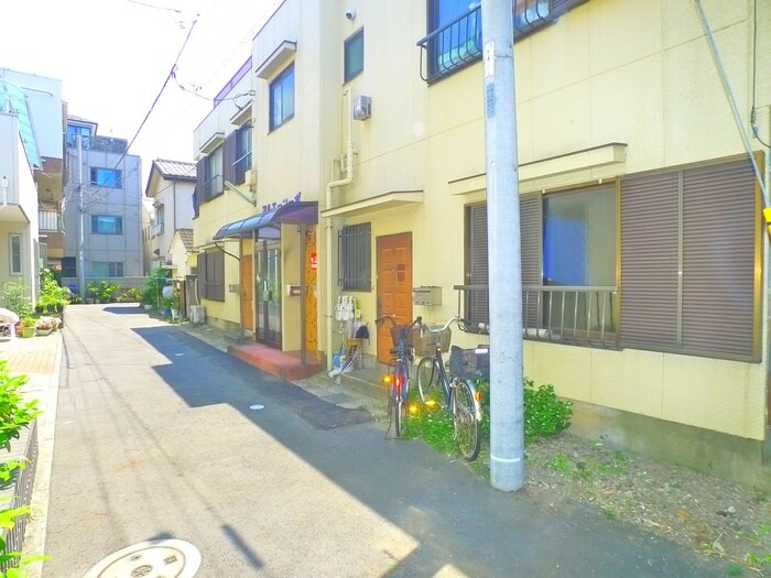 物件外観写真6　(駐輪場)