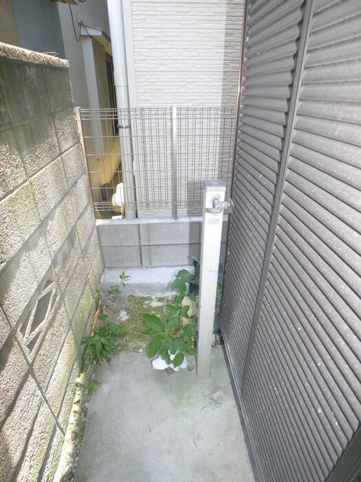 物件内観写真21　(洗濯機置場)