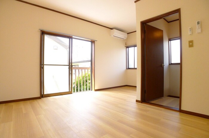 物件内観写真9　(居室)