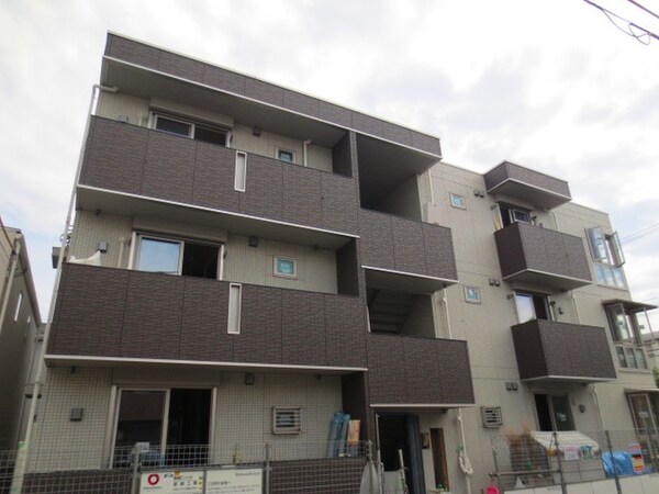 建築中