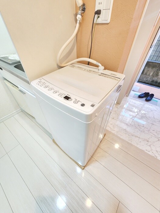 物件内観写真12　(洗濯機置場)