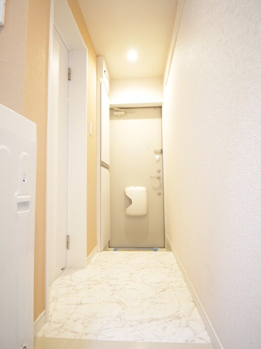 物件内観写真18　(廊下)