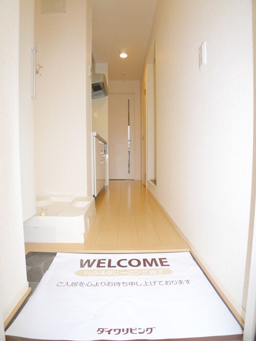 物件内観写真17　(玄関)