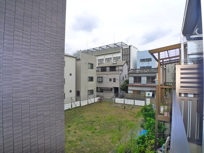 物件内観写真22　(室内からの展望)