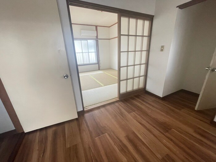 物件内観写真12　(居室)