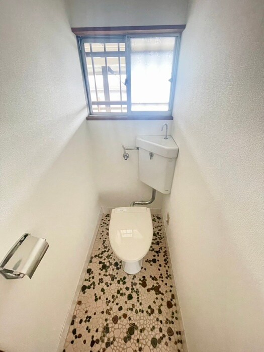 物件内観写真15　(トイレ)