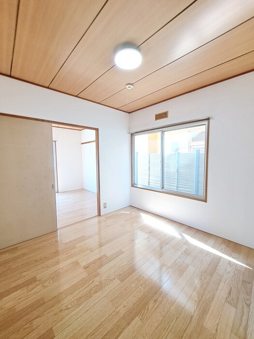 物件内観写真7　(居室)