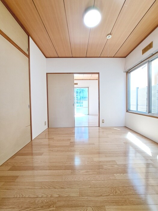 物件内観写真9　(居室)