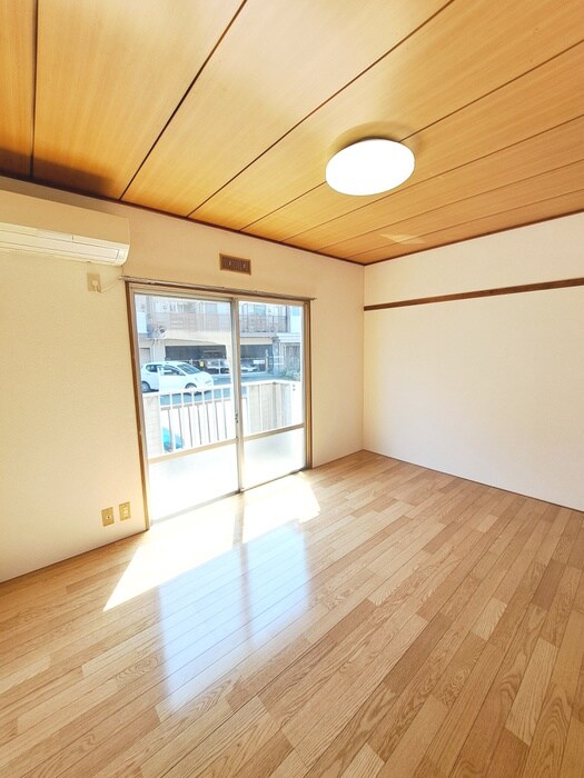 物件内観写真10　(居室)