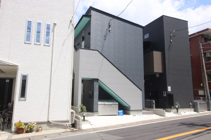 物件外観写真2　(外観写真)