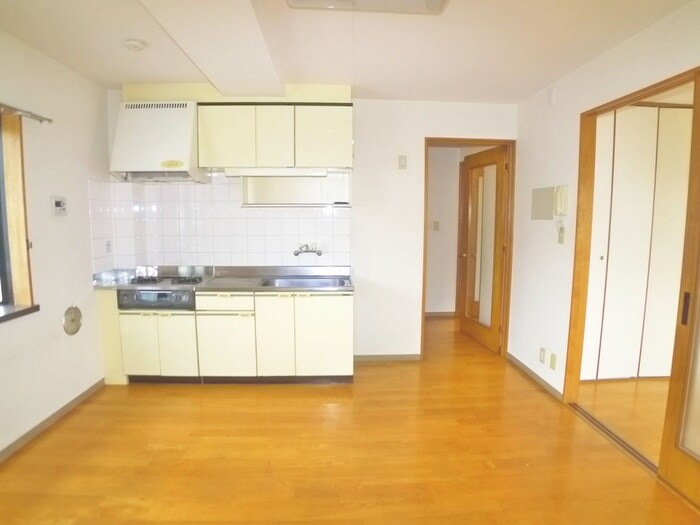 物件内観写真10　(居室)