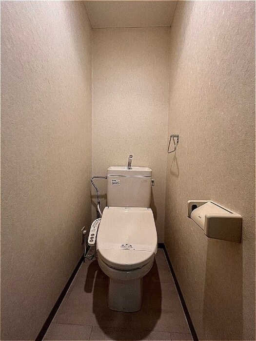 物件内観写真9　(トイレ)