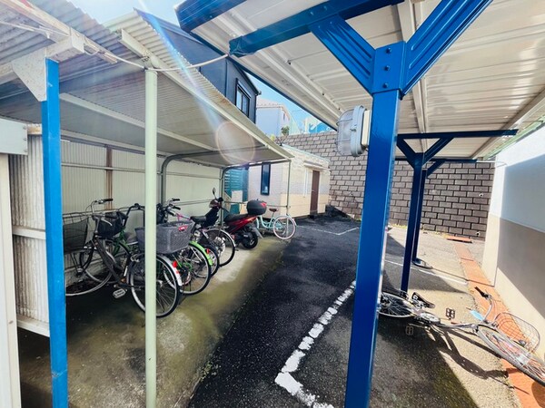 駐輪場