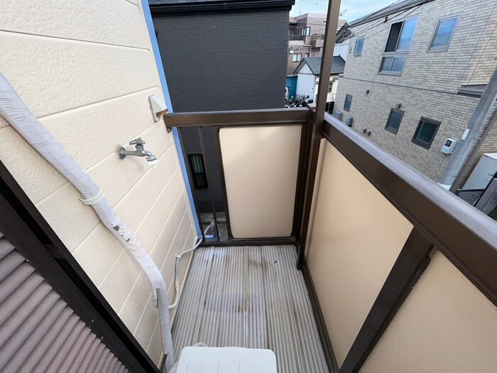 物件内観写真15　(洗濯機置場)