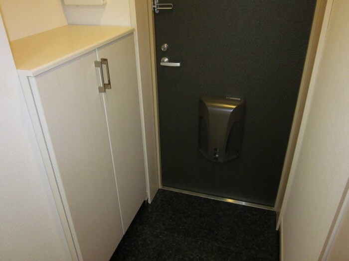 物件内観写真21　(玄関)