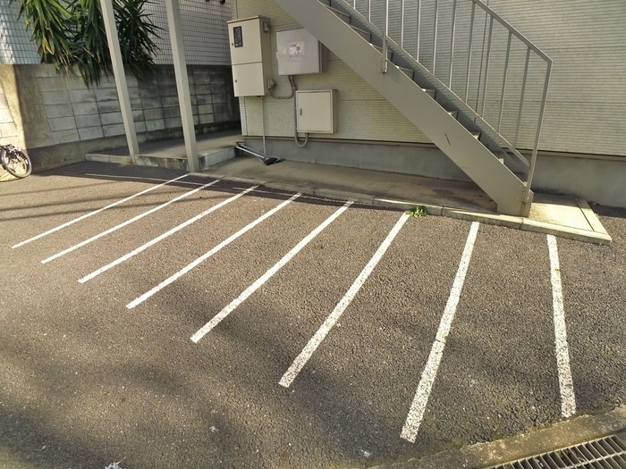 物件外観写真6　(駐輪場)