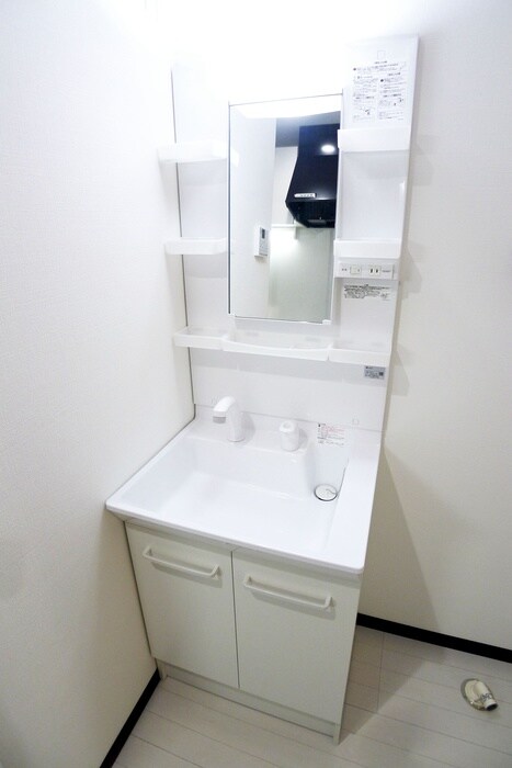 物件内観写真11　(洗面)