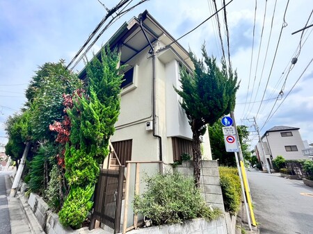 カ－サフロ－レ外観写真