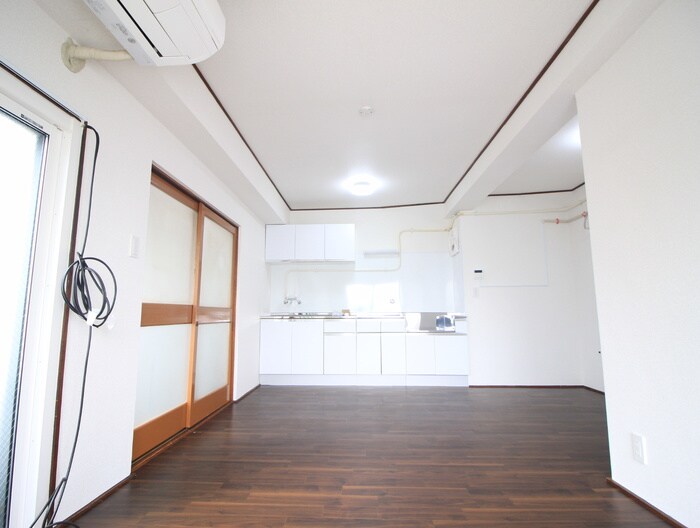 物件内観写真5　(居室)